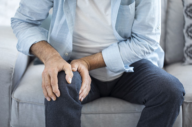 Symptome bei Arthrose: Bealstungsschmerz Symptome bei Arthrose: Bealstungsschmerz